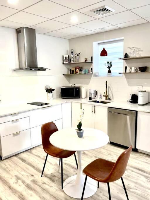 Luxury And Cozy 1 Bed Condo In The Heart Of Providence Buitenkant foto